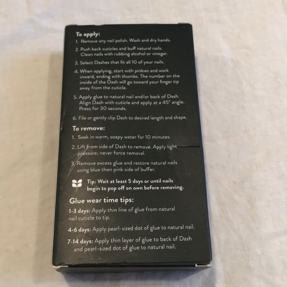 Red Aspen Nail Dashes “Boughs of Holly” Dark Green Glitter Nails - Picture 7 of 10